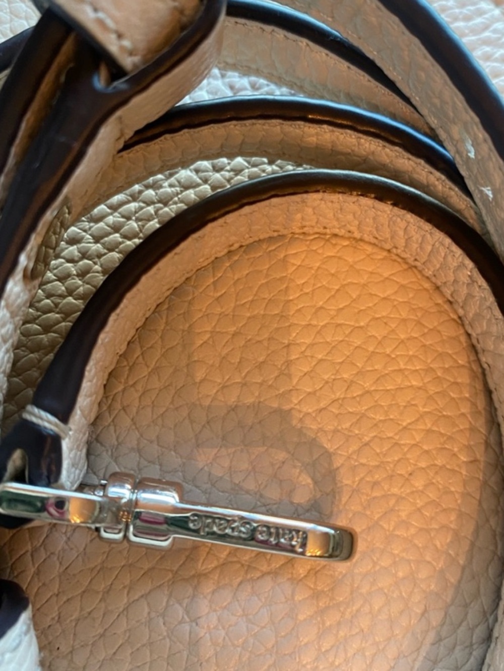 Kate Spade Cream Pebble Leather Crossbody Bag with Gold Hardware - Picture 4 of 7